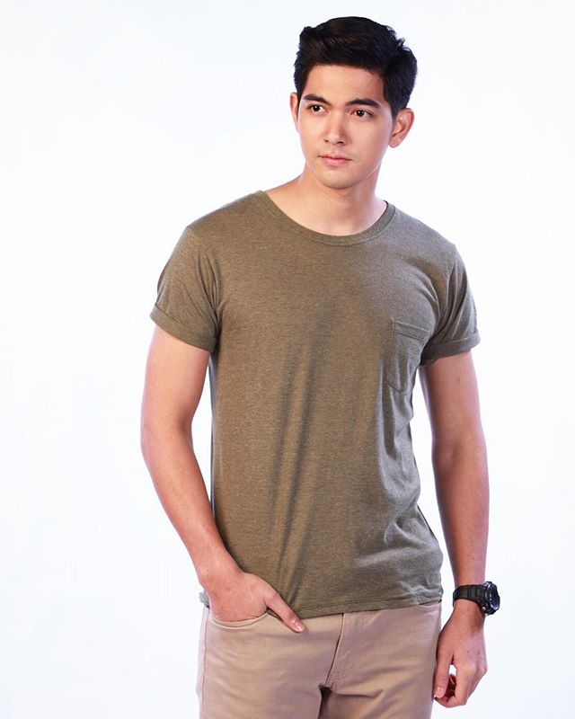 หล่อ