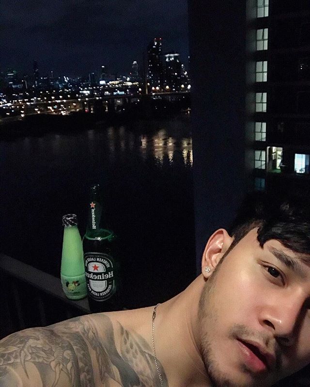 หนวด