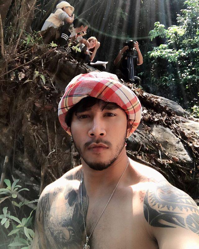 หนวด