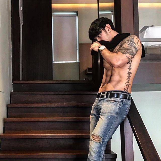 หนวด