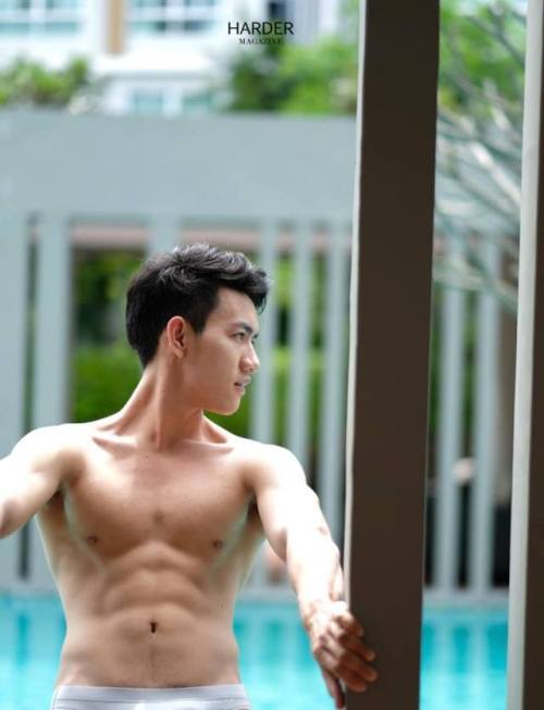ถอดโชว์เรือนร่าง 1936