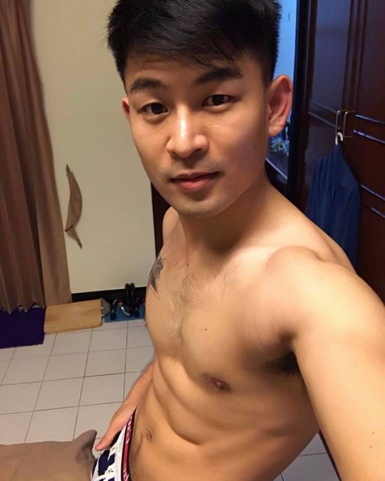 สามี004
