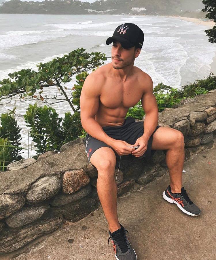 ฝรั่งหล่อน่าติดตาม 0_1 : Anderson Felipe