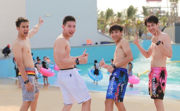 ยิ่งเบิ่งยิ่งหลงฮัก ที่พิธีกรอายุน้อย หล่อ แชบ หน้าฮักและฮา //รายการโตแล้ว@สปปลาว