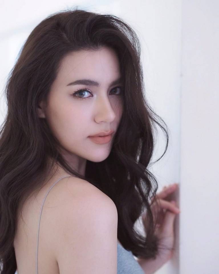 คิมมี่ คิมเบอลี่  จากเรื่อง ทองเอก หมอยา ท่าโฉลง