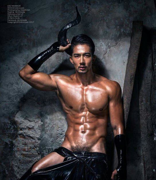 hot male 267 (18+)