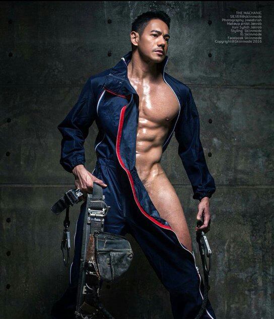 hot male 267 (18+)