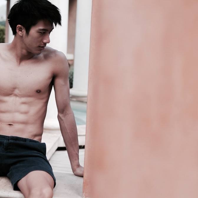 ลำไยผู้ชายคนนี้ มีรูปในคอมฉันเยอะเกินไป 2,355