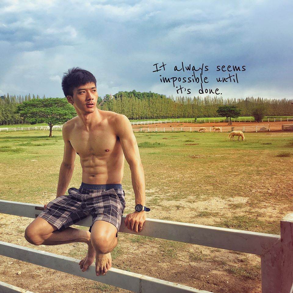 ลำไยผู้ชายคนนี้ มีรูปในคอมฉันเยอะเกินไป 2,355