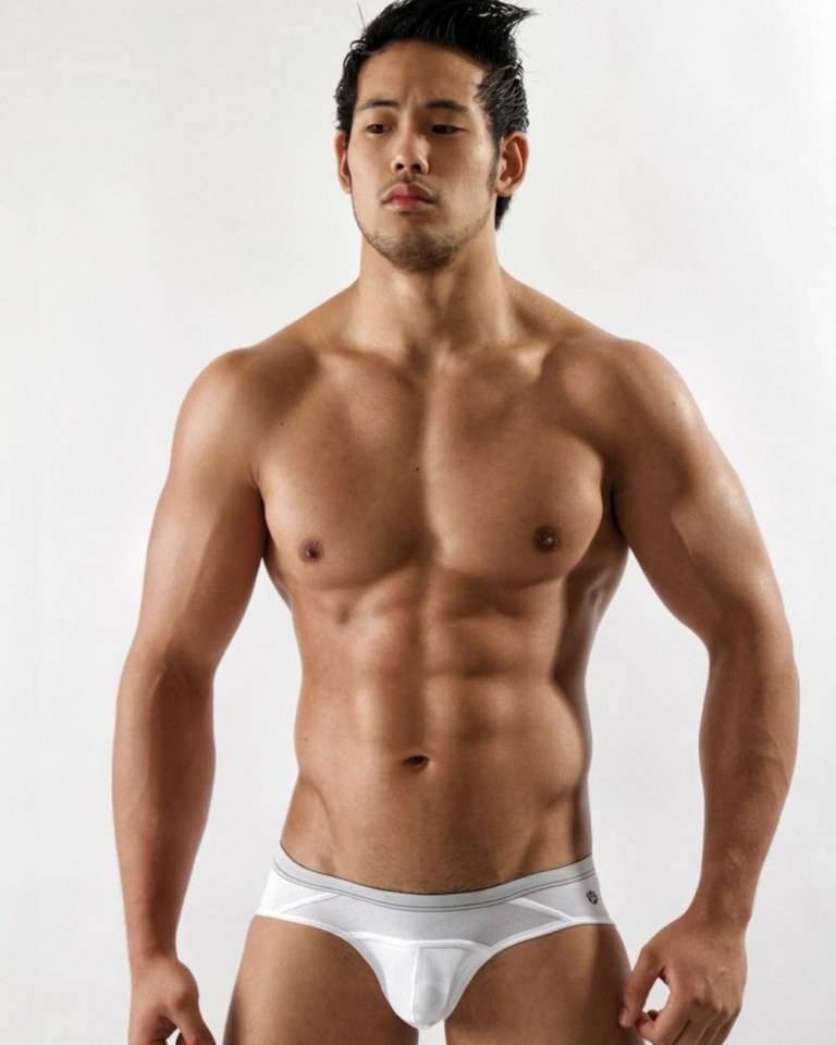 hot male 271 (18+)