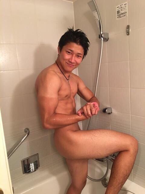 hot male 272 (18+)