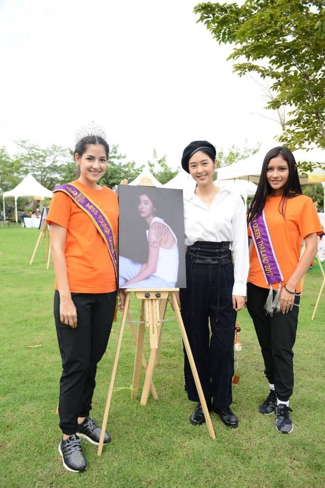 คณะ Miss Tourism Queen Thailand 2017 ร่วมรณรงค์ยุติความรุนแรงต่อเด็ก สตรี และบุคคลในครอบครัว