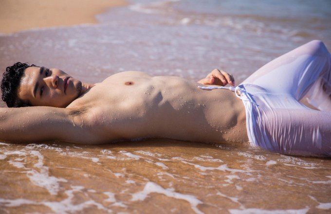 hot male 274 (18+)