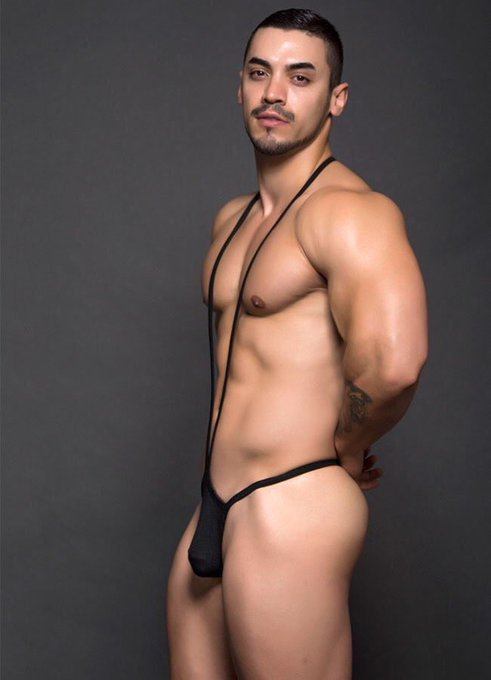 hot male 274 (18+)