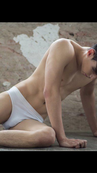 hot male 274 (18+)