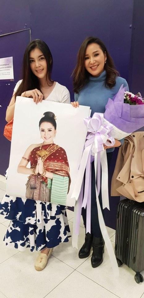 เดินทางแล้วครับ คุณอาร์ ตัวแทนประเทศไทย เข้าร่วมชิงชัย Mrs. Asia International 2017 ณ ประเทศสาธารณรัฐประชาชนจีน