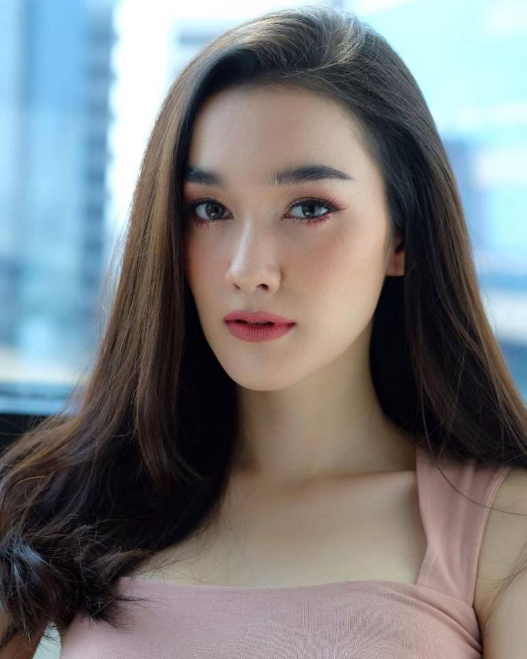 เดียร์น่า ฟลีโป คณะมนุษยศาสตร์
