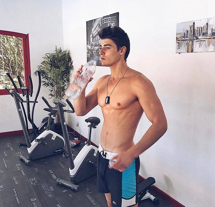 ฝรั่งหล่อน่าติดตาม 0_3 : Rafael Miller
