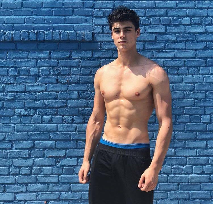 ฝรั่งหล่อน่าติดตาม 0_3 : Rafael Miller