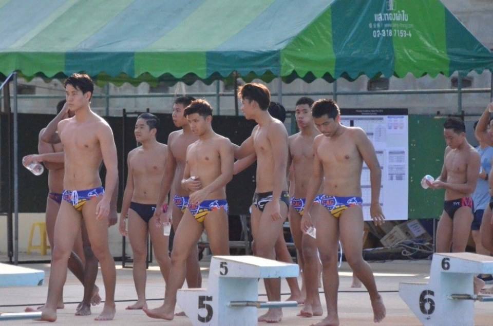 ที่รักคุณจะเอาเพื่อนมารุมฉันไม่ได้นะคะ ไม่นะคะ!! อย่าค่ะ พวกบ้า!! โอ้ย! 2,385