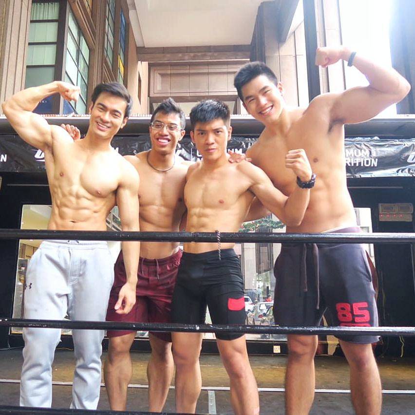 ที่รักคุณจะเอาเพื่อนมารุมฉันไม่ได้นะคะ ไม่นะคะ!! อย่าค่ะ พวกบ้า!! โอ้ย! 2,385