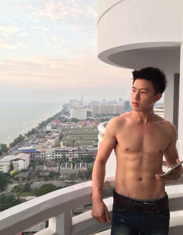 แข่งกันโพสต์ 2,387