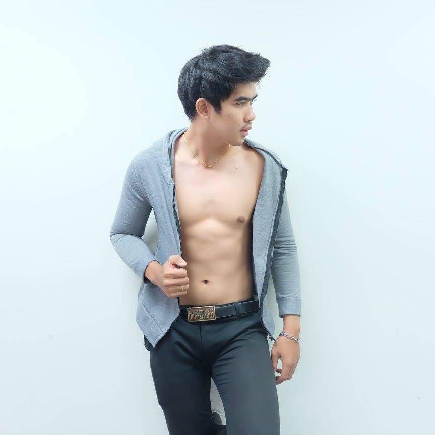 แข่งกันโพสต์ 2,387