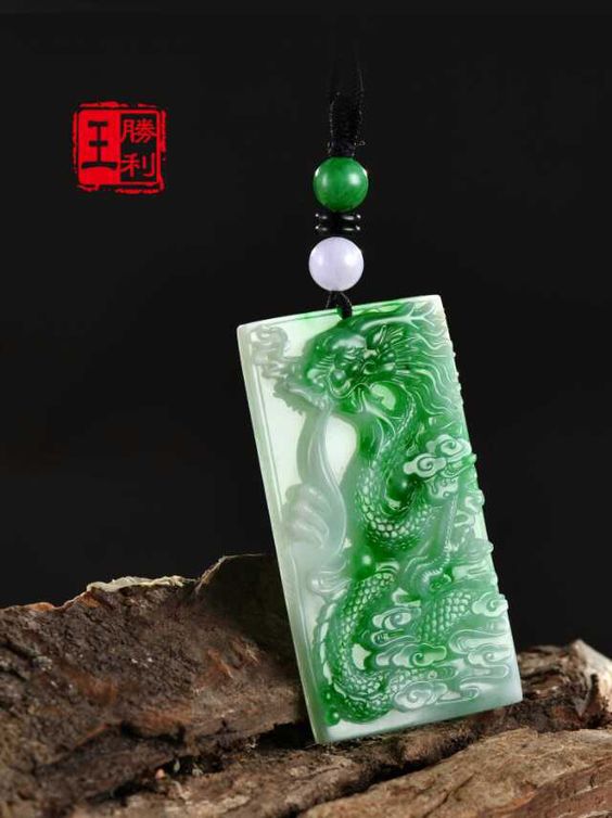 หยก (Jade) เจ้าแห่งหินมีค่าทั้งมวล