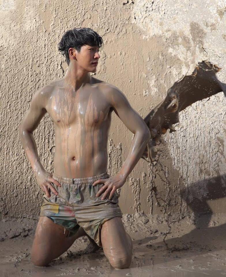 ดีเจพุฒ เปื้อนโคลน ยังหล่อ