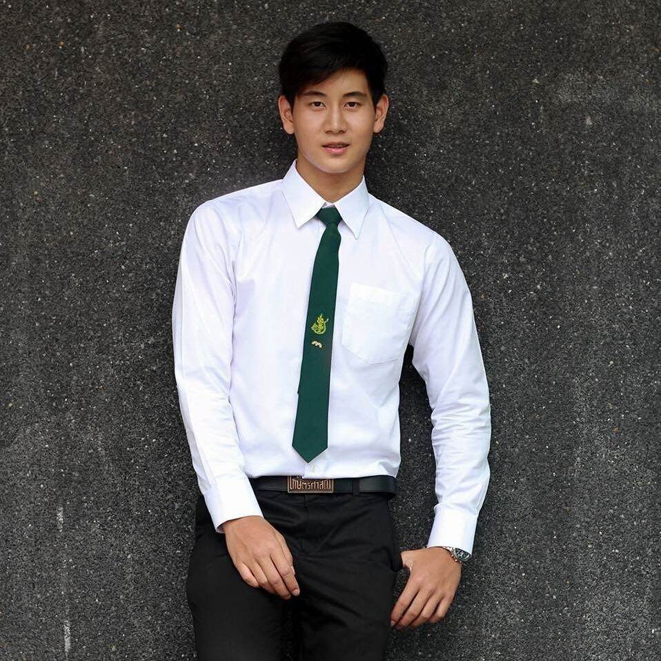 แต่งตัวไม่เรียบร้อยโดนตีนะคะ 2,396