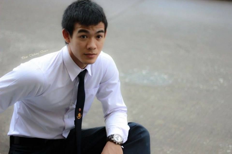 แต่งตัวไม่เรียบร้อยโดนตีนะคะ 2,396