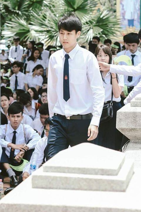 แต่งตัวไม่เรียบร้อยโดนตีนะคะ 2,396
