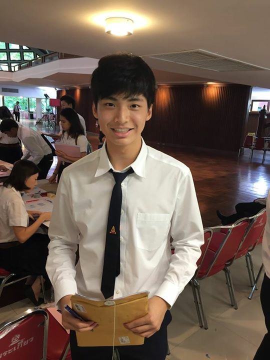 แต่งตัวไม่เรียบร้อยโดนตีนะคะ 2,396