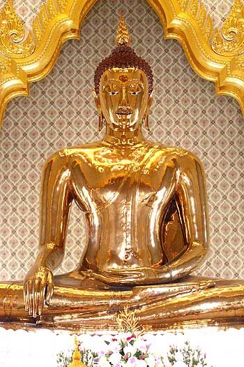 ความยิ่งใหญ่ ของ ไทย กับ &ldquo;พระพุทธรูปทองคำสุโขทัยไตรมิตร&rdquo;