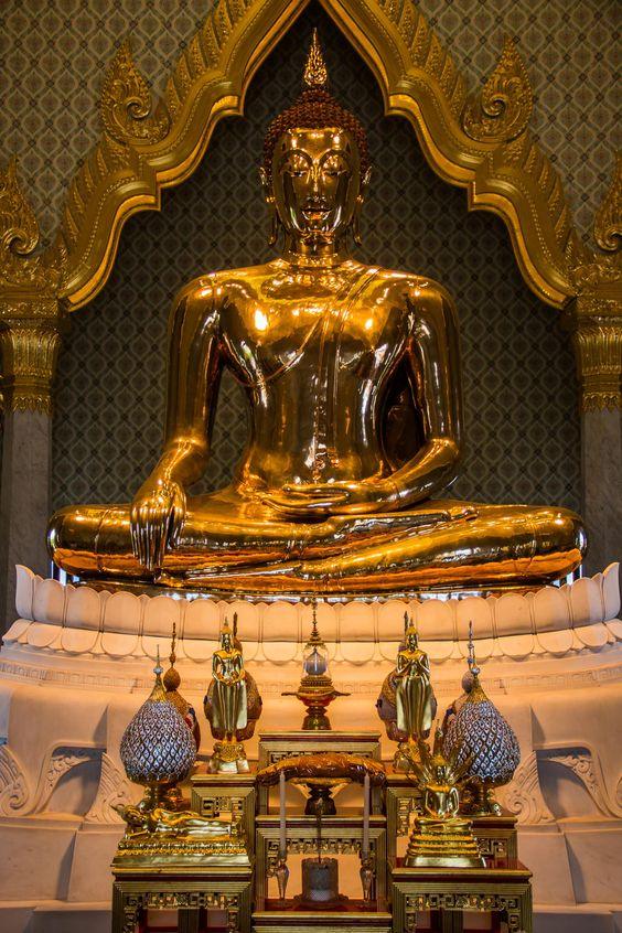 ความยิ่งใหญ่ ของ ไทย กับ &ldquo;พระพุทธรูปทองคำสุโขทัยไตรมิตร&rdquo;