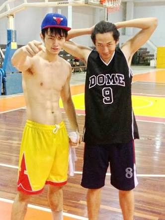 คุณแม่ขาผชเล่นบาสสส