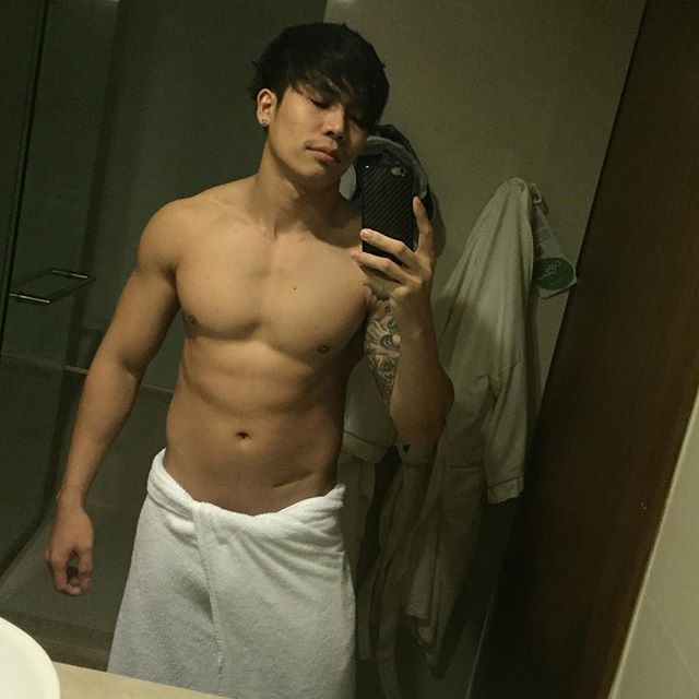 แอบมองสามี