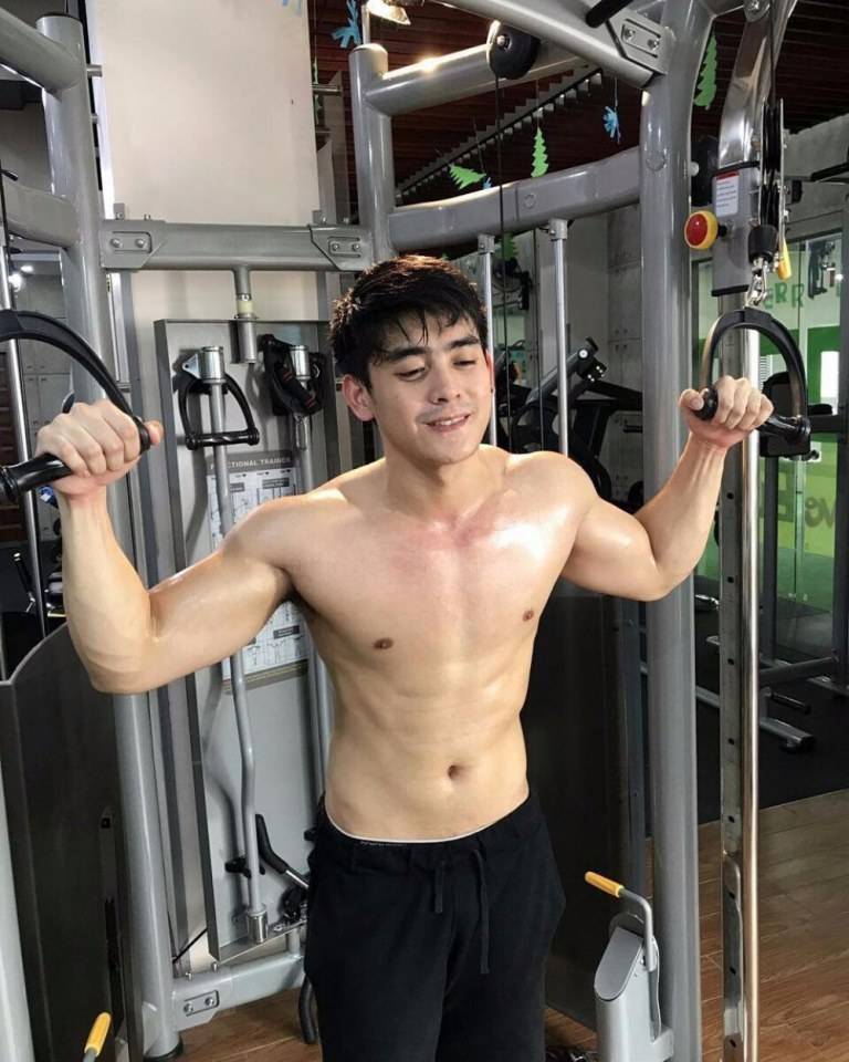 แอบมองสามี