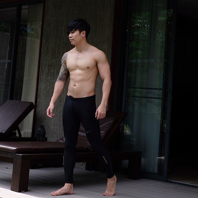 แอบมองสามี