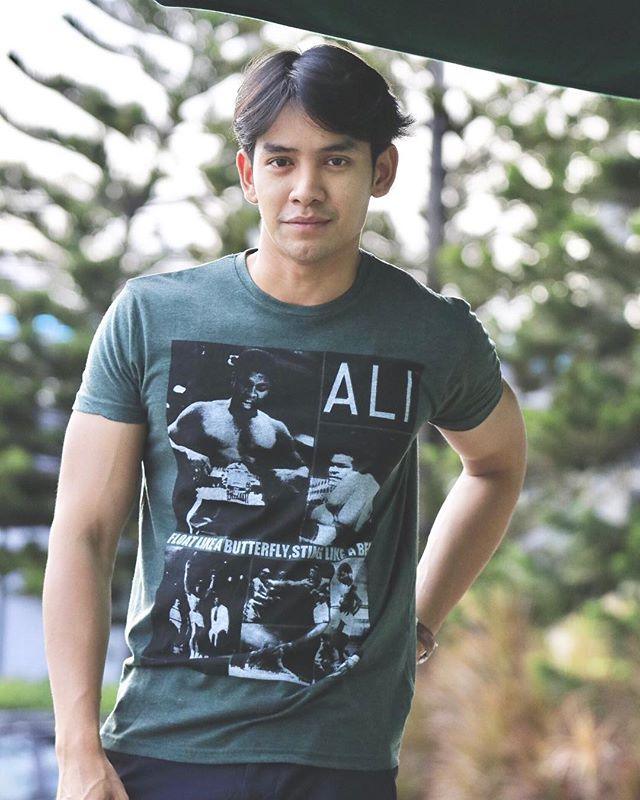 แอบมองสามี