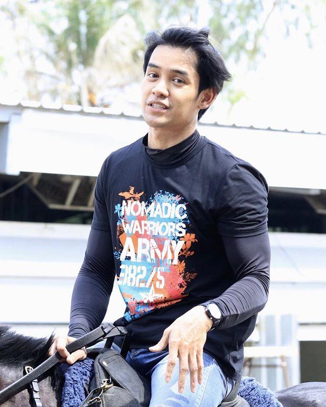 แอบมองสามี