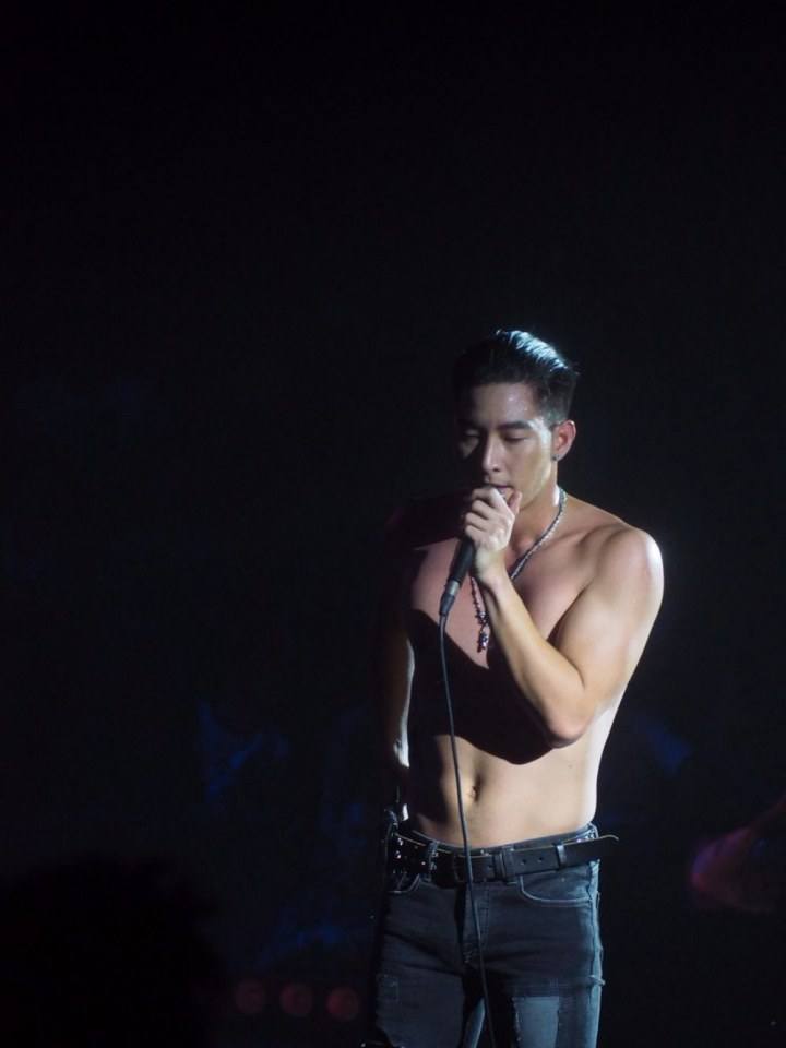 แอบมองสามี