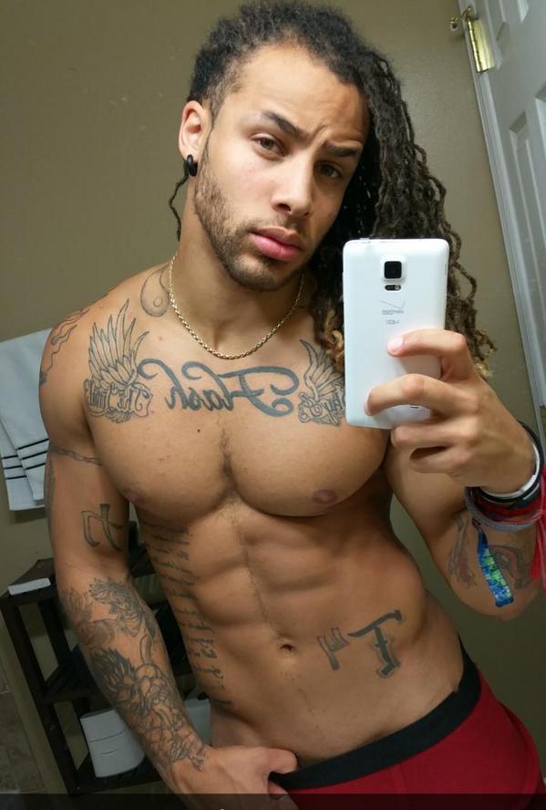 Man Crush of the Day: Football player Justin Tryon