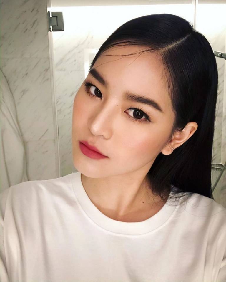 แอปเปิ้ล ลาภิสรา คณะศิลปกรรมศาสตร์
