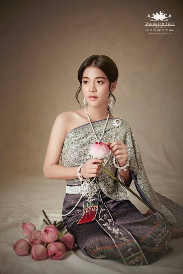 สายป่าน อภิญญา งดงามแบบไทยเสมือนดั่งนางอัปสรสวรรค์