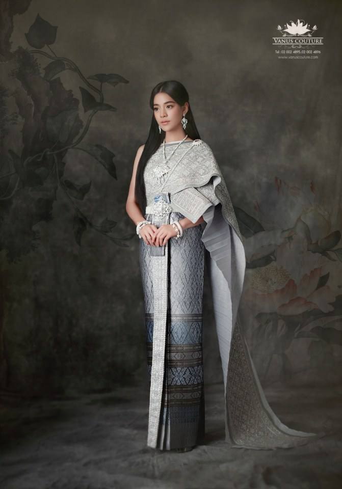 สายป่าน อภิญญา งดงามแบบไทยเสมือนดั่งนางอัปสรสวรรค์