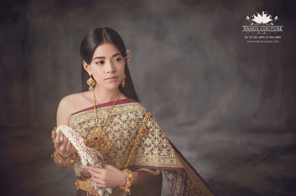 สายป่าน อภิญญา งดงามแบบไทยเสมือนดั่งนางอัปสรสวรรค์