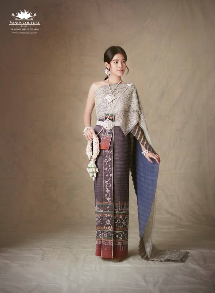 สายป่าน อภิญญา งดงามแบบไทยเสมือนดั่งนางอัปสรสวรรค์