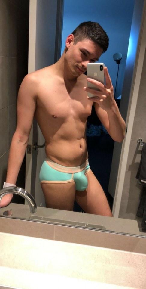 hot male 278 (18+)