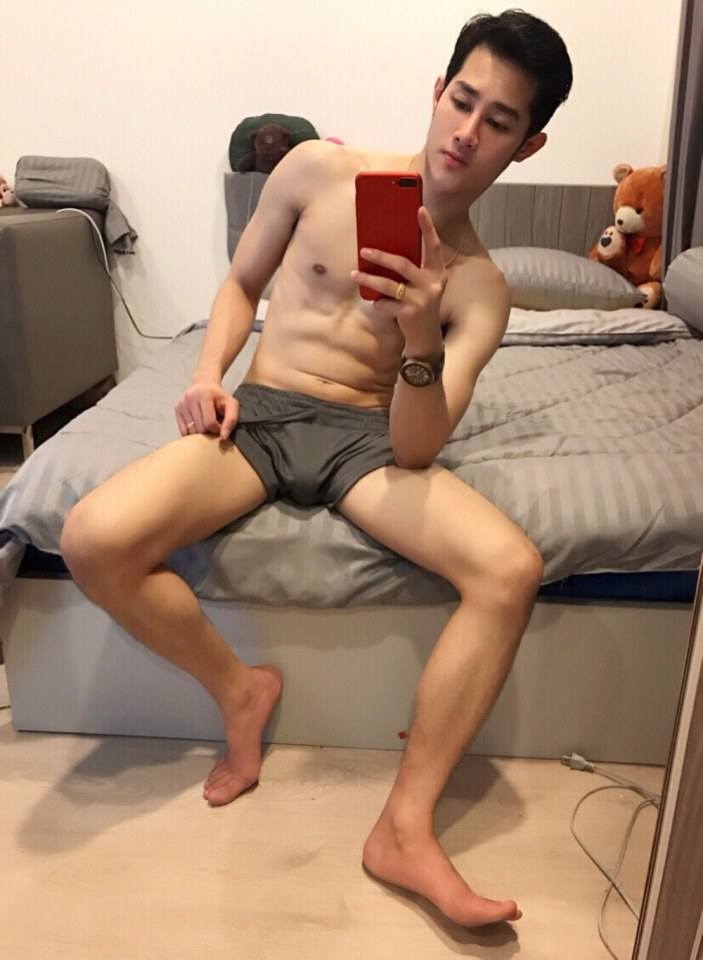 เลียยันไข่